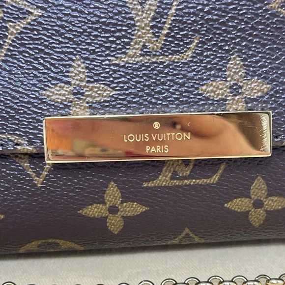 Louis Vuitton Favorite MM Monogram - Picture 5 of 14